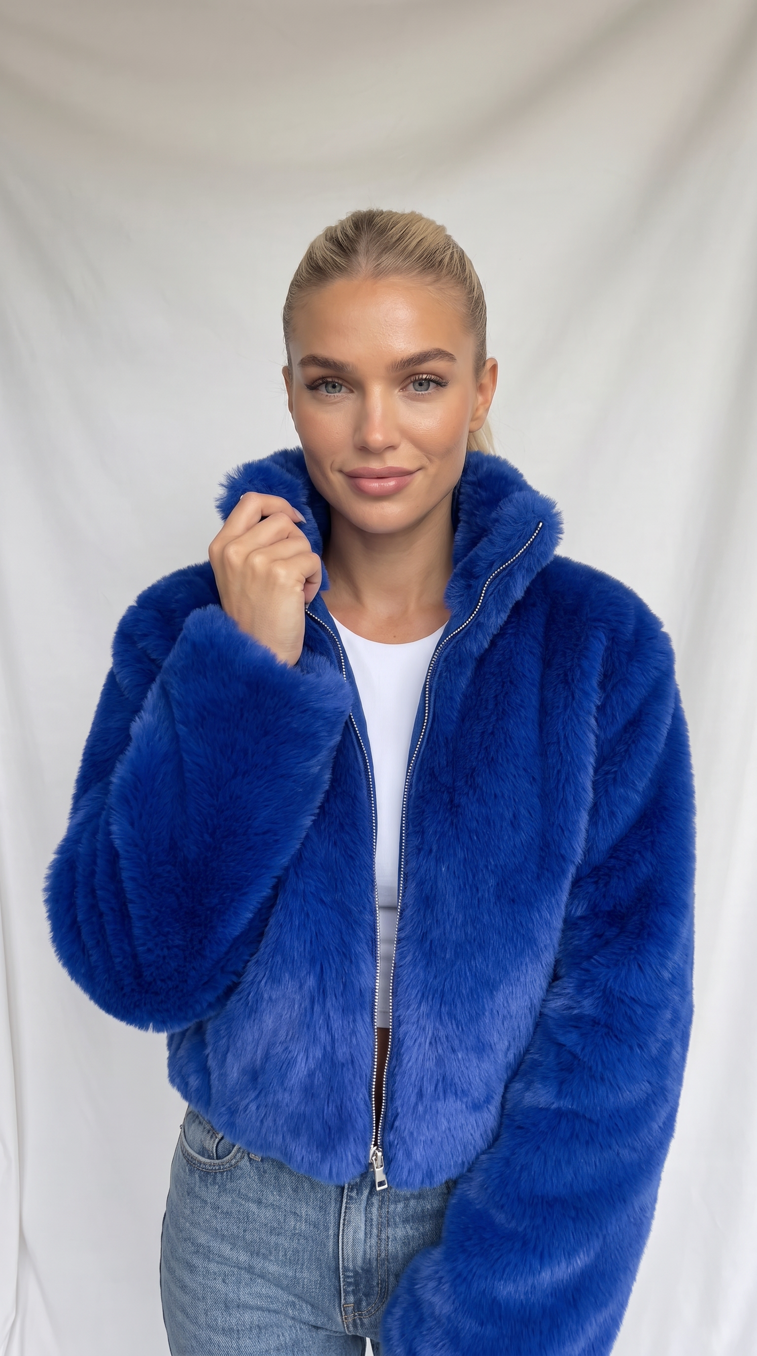 Women Cropped Faux Fur Zip Up Stand Collar Jacket